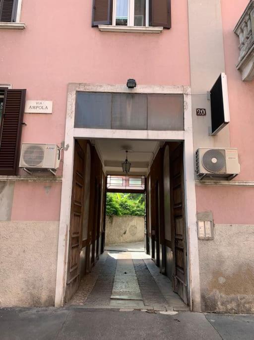 Ampola Home “Flamingo” Μιλάνο Εξωτερικό φωτογραφία